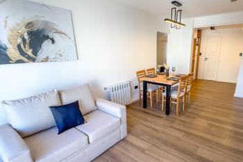 en venta departamento 3 ambientes - A la calle , balcón corrido, zona centro, mar del plata
